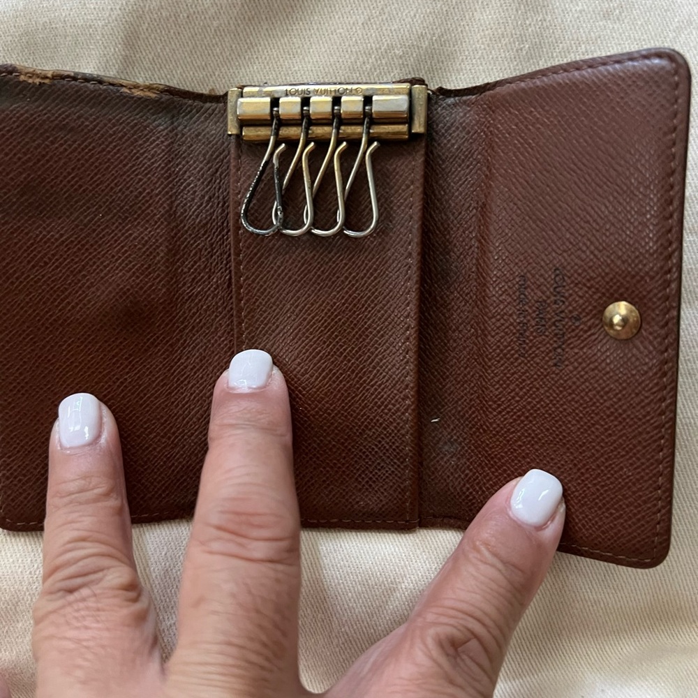 Set Authentic Louis Vuitton Key Case - Picture 9 of 12
